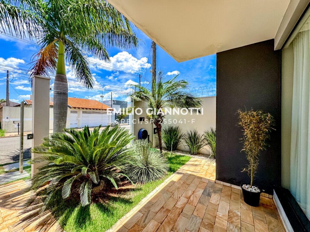 Casa á venda no Jardim Canaã em Agudos